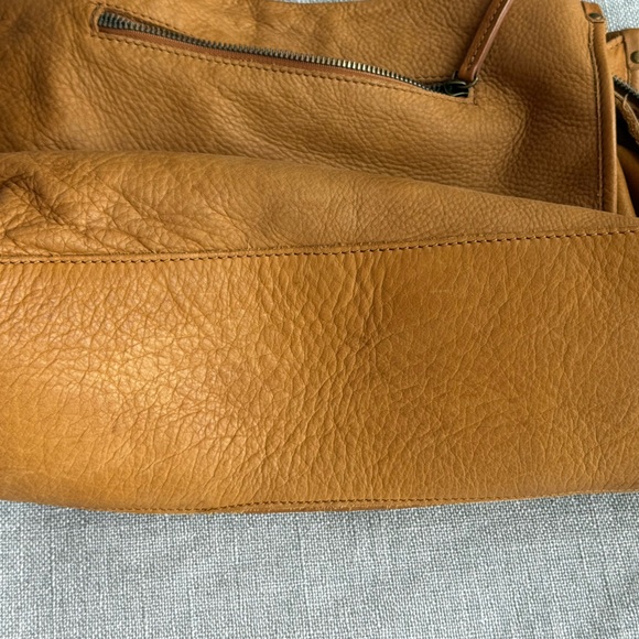 American Leather Co. Women's Lenox Triple Entry Brown Leather Satchel Handbag. - Picture 3 of 8